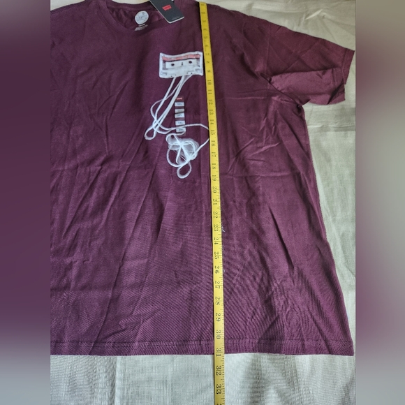 Men’s Levi’s Silvertab Relaxed Fit Size 3XL Short Sleeve T-Shirt Red - Picture 8 of 8